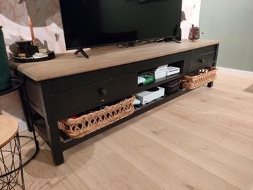 Tv meubel  beschikbaar voor biedingen