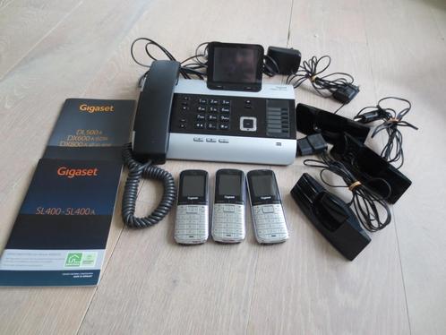 Gigaset DX800A All In One met 3  Dect draadloze telefoons, Telecommunicatie, Vaste telefoons | Handsets en Draadloos, Zo goed als nieuw