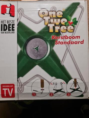 Kerstboom standaard beschikbaar voor biedingen