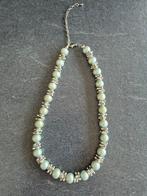 Grijze halsketting, Sieraden, Tassen en Uiterlijk, Kettingen, Overige materialen, Met strass, Ophalen of Verzenden, Zo goed als nieuw