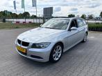 Bmw 3-SERIE 320D TOURING / PANORAMADAK / AUTOMAAT, Auto's, Automaat, Gebruikt, Parkeersensor, Diesel