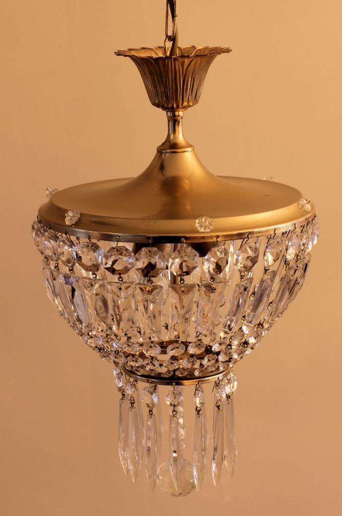 Messing kristallen kroonluchtertje, Antiek en Kunst, Antiek | Lampen, Ophalen