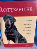 Boek Rottweilers: Aanschaf, Voeding & Opvoeding, Gelezen, Esther Verhoef-Verhallen, Honden, Ophalen of Verzenden