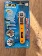 Olfa RTY-1/G 28mm Rolsnijder - Nieuw, Ophalen of Verzenden, Nieuw, Gereedschap of Toebehoren