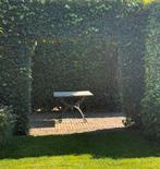 Hardstenen tuintafel met smeedijzeren onderstel, Ophalen, Gebruikt, Vierkant