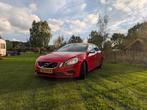 Volvo V60 T4 180pk Automaat | R-Design | Trekhaak | Dakraam, Auto's, 1596 cc, Zwart, 4 cilinders, 179 pk