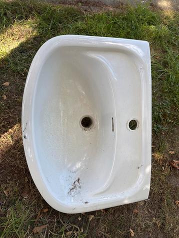 Gebruikte Wastafel beschikbaar voor biedingen