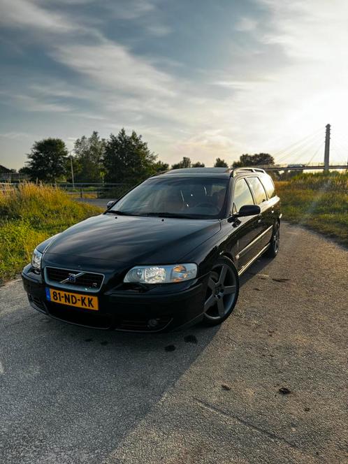 Volvo V70 2.5 R 6-SPEED 2003 Zwart, Auto's, Volvo, Particulier, V70, 4x4, ABS, Airbags, Airconditioning, Alarm, Bluetooth, Boordcomputer