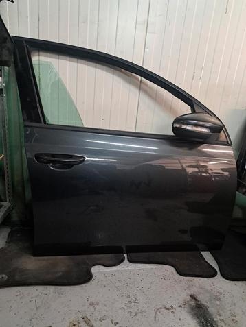 golf 6 portieren lA9W donkergrijs beschikbaar voor biedingen
