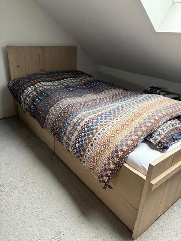 Kinderkamer Bed & Kast - Vergrijsd Eiken - Zeer Goed! beschikbaar voor biedingen