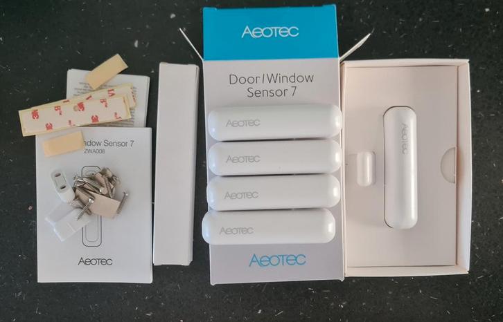 Z-wave.me stick + 5x Aeotec  Raam deursensor 7, Doe-het-zelf en Verbouw, Overige Doe-het-zelf en Verbouw, Zo goed als nieuw, Verzenden