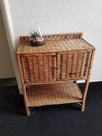 Rieten gangkastje, Huis en Inrichting, Tafels | Sidetables, Ophalen, Gebruikt, 50 tot 100 cm, Rotan