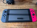 Nintendo switch 1, Spelcomputers en Games, Spelcomputers | Nintendo Switch, Ophalen of Verzenden, Gebruikt, Met 3 controllers of meer