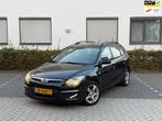 Hyundai I30 CW 1.6i Dynamic Business NAP AIRCO APK, Stof, Gebruikt, 4 cilinders, Zwart