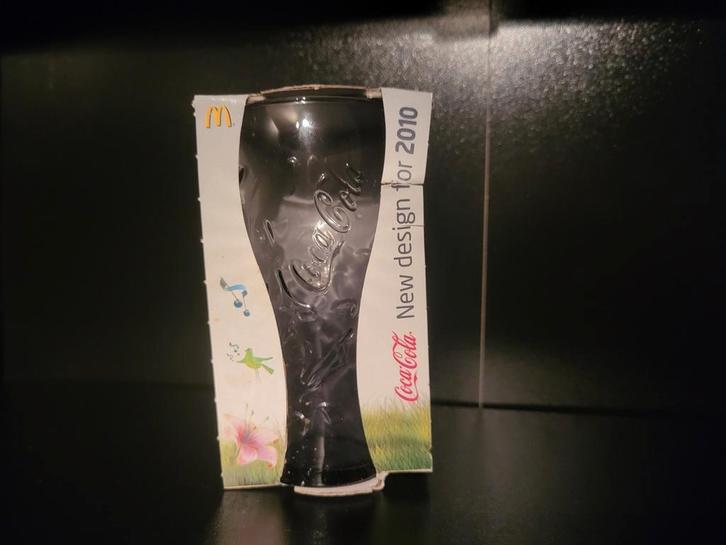Coca-Cola Glas McDonald's 2010 Engeland Nieuw, Verzamelen, Glas en Borrelglaasjes, Nieuw, Frisdrankglas, Ophalen