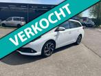 Toyota Auris Touring Sports 1.8 Hybrid Lease pro, Gebruikt, Euro 6, Leder en Stof, Wit