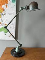 JIelde lamp, twee armen, oud Vespa groen, originele lamp., Huis en Inrichting, Lampen | Vloerlampen, Ophalen of Verzenden, Minder dan 100 cm