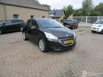 Peugeot 208 1.0 VTi Acces NAP (bj 2014) beschikbaar voor biedingen