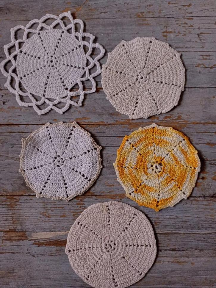5x fijn gehaakte onderzetters handgemaakt, Huis en Inrichting, Woonaccessoires | Onderzetters, Nieuw, Glas of Kopje, Ophalen of Verzenden