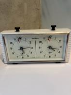 Vintage Jantar Schaakklok USSR, Antiek en Kunst, Antiek | Klokken, Ophalen of Verzenden