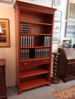 Heldense Exclusief Boekenkast Taxus Nieuwstaat
