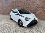 Toyota Aygo 1.0 VVT-i x-play-Carplay-Cam-Parkeer Sensoren, Auto's, Toyota, Voorwielaandrijving, Stof, 4 stoelen, Wit