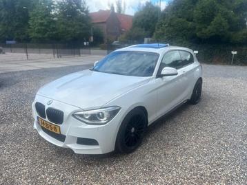 BMW 1-serie 116i Business+ M-PAKKET !SCHUIFDAK! DISTR-VRVN beschikbaar voor biedingen