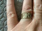 Zeer mooi gouden vintage ring letter K , zirkoon , 14 karaat, Goud, Goud, Met edelsteen, Dame