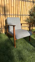 Vintage fauteuil met houten frame, Huis en Inrichting, Fauteuils, Ophalen, 75 tot 100 cm, Zo goed als nieuw, 50 tot 75 cm