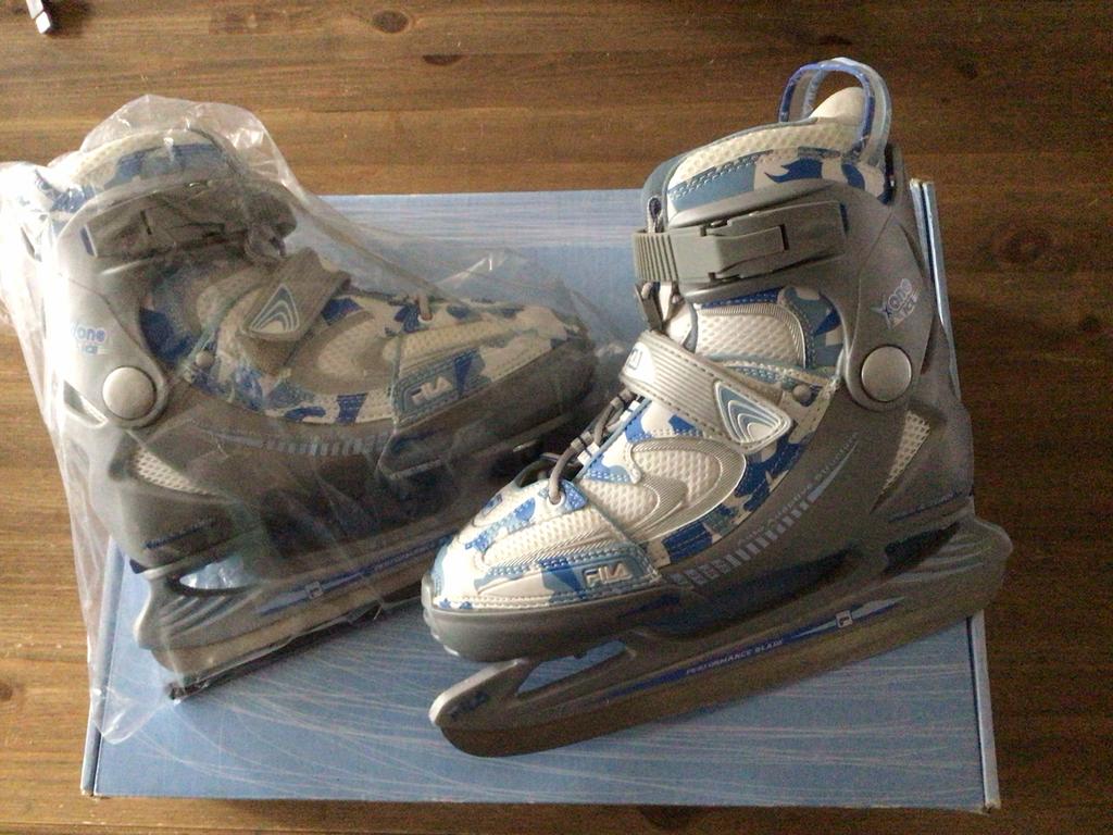 Verstelbare schaatsen, jongens, Fila, maat 35-38 z.g.a.n., Sport en Fitness, Schaatsen, Ophalen, Zo goed als nieuw, IJshockeyschaatsen
