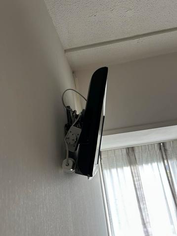 Samsung TV - Klein Formaat (53x35cm) beschikbaar voor biedingen