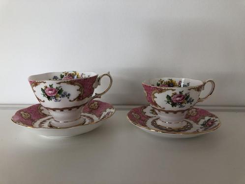 Royal Albert Lady Carlyle kop schotel (Reyshof), Antiek en Kunst, Antiek | Servies los, Ophalen of Verzenden