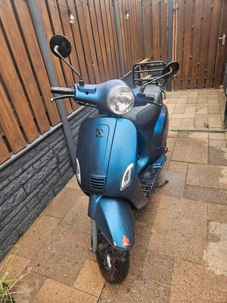 AGM VX 50, Fietsen en Brommers, Snorfietsen en Snorscooters, Gebruikt, Overige merken, Benzine, Ophalen