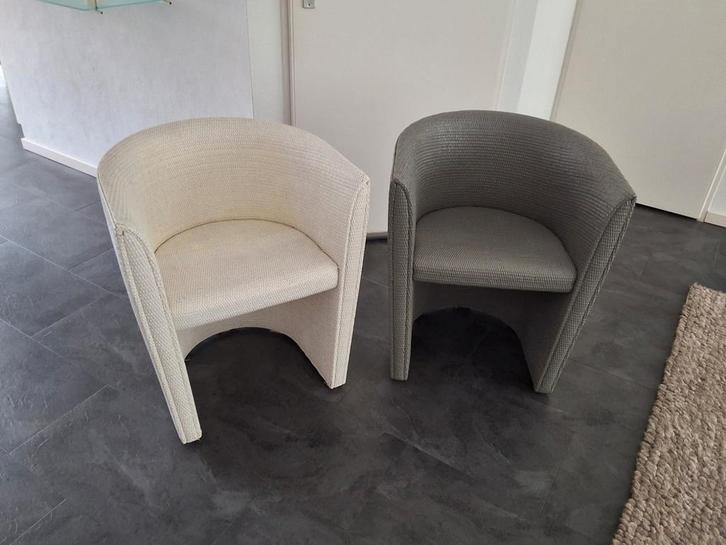 Laatse 2dagen i.v.m Verhuizing Rotan Kuipstoeltjes 2 stuks, Huis en Inrichting, Stoelen, Zo goed als nieuw, Twee, Bruin, Ophalen