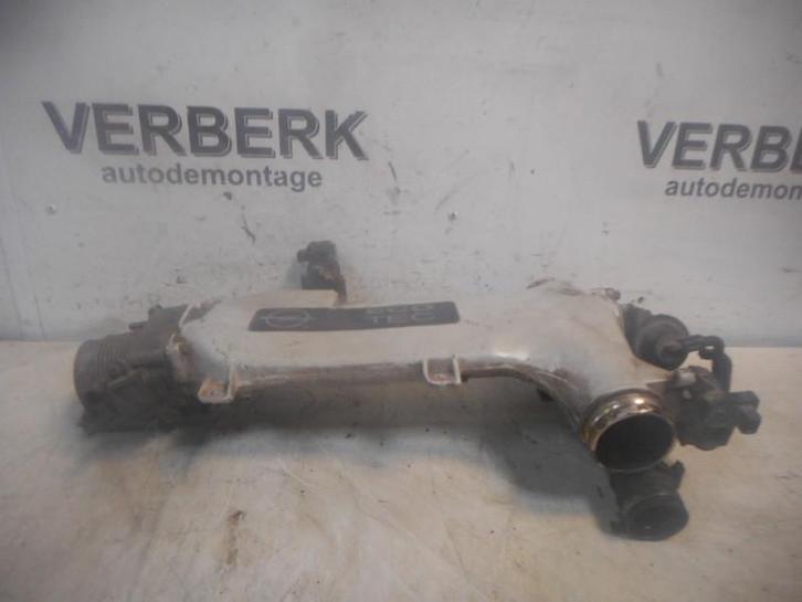 Inlaatspruitstuk Opel Calibra (1993-04/1997-07) 90490580, Auto-onderdelen, Motor en Toebehoren, Opel, Gebruikt