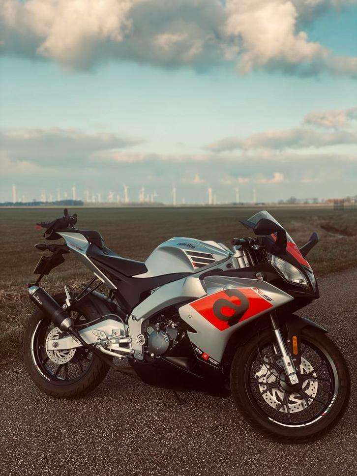 Aprilia RS50 2019, Fietsen en Brommers, Brommers | Derbi, Zo goed als nieuw, Maximaal 45 km/u, Ophalen