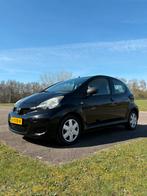 Toyota Aygo 1.0 12V Vvt-i 5DRS 2010 Zwart, Voorwielaandrijving, 4 stoelen, Origineel Nederlands, Handgeschakeld