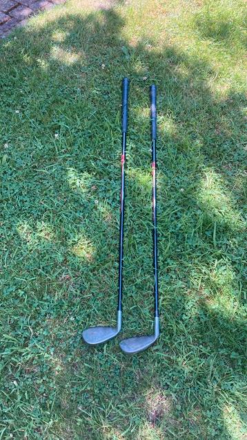 Golf clubs 2 stuks beschikbaar voor biedingen