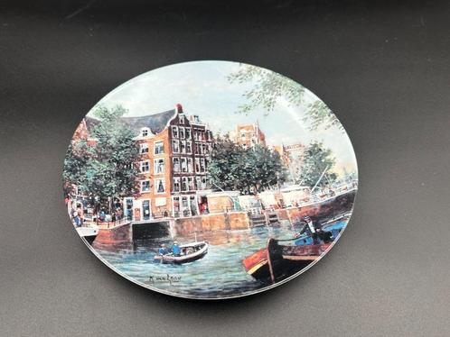 Decoratief Bord – Waar het Singel Amsterdam Uitstroomt – Koo, Antiek en Kunst, Antiek | Wandborden en Tegels, Ophalen of Verzenden