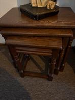 Vintage set van 3 houten bijzettafels, Antiek en Kunst, Antiek | Meubels | Tafels, Ophalen