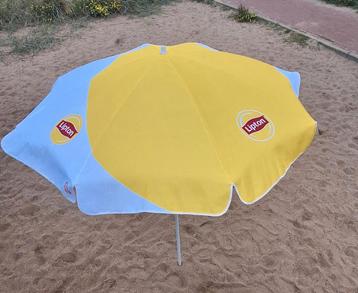 Lipton Strandparasol - Zo goed als nieuw! beschikbaar voor biedingen