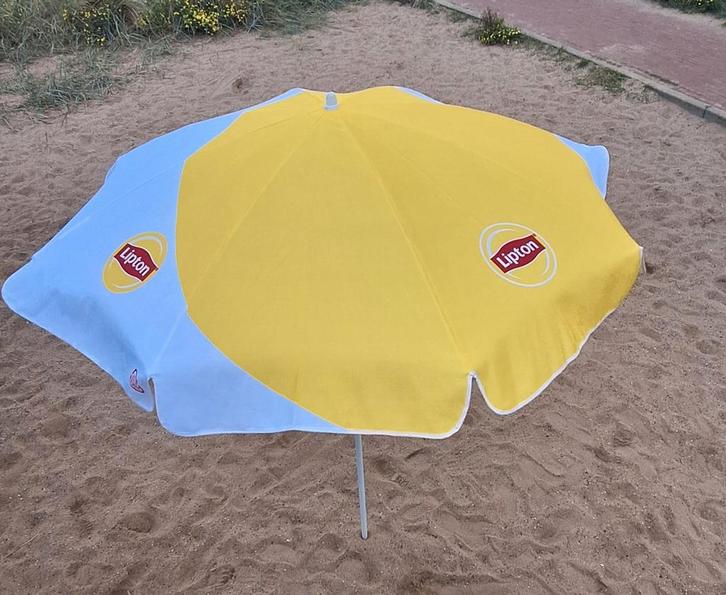 Lipton Strandparasol - Zo goed als nieuw!, Tuin en Terras, Parasols, Zo goed als nieuw, Strandparasol, 1 tot 2 meter, Ophalen of Verzenden