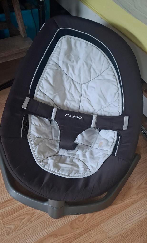 Nuna Leaf Schommelstoel - Gebruikt, Kinderen en Baby's, Wipstoeltjes, Gebruikt, Schommelstoel, Overige merken, Met gordel(s) of riempje(s)