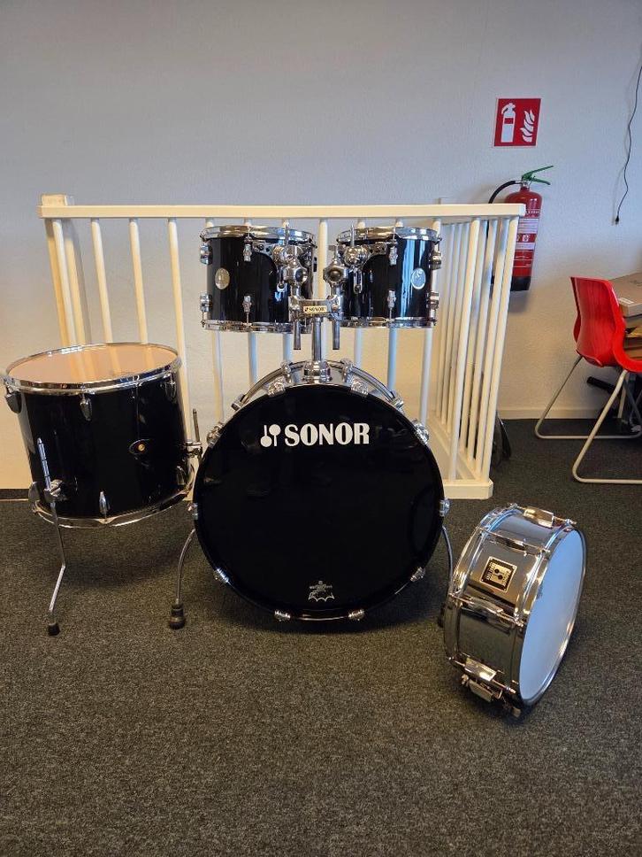 Te koop Sonor Force 3005 black gloss SHELL SET, Muziek en Instrumenten, Drumstellen en Slagwerk, Gebruikt, Sonor, Ophalen