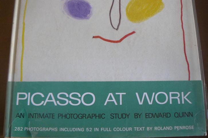 PICASSO AT WORK / Edward Quinn / Roland Penrose / 1965, Boeken, Kunst en Cultuur | Beeldend, Gelezen, Ophalen of Verzenden