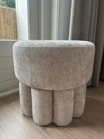 Karwei poef Okki zand, Huis en Inrichting, Banken | Voetenbanken en Poefen, Ophalen, Minder dan 50 cm, Rond, Minder dan 50 cm