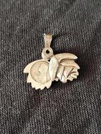 Antieke sterling zilver hanger van Maagd Maria en Lourdes, Verzamelen, Verzenden, Zo goed als nieuw, Sieraad, Christendom | Katholiek
