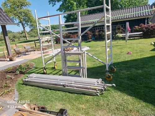 Custers rolsteiger 75cm breed, Doe-het-zelf en Verbouw, Steigers, Zo goed als nieuw, Rolsteiger of Kamersteiger, 5 meter of hoger