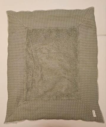 Koeka boxkleed groen grijs beschikbaar voor biedingen