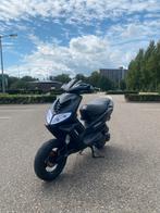 Peugeot speedfight 2 en ( Shark helm L ), Ophalen, Zo goed als nieuw, Speedfight